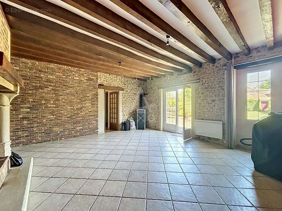 Maison à MELLERAY