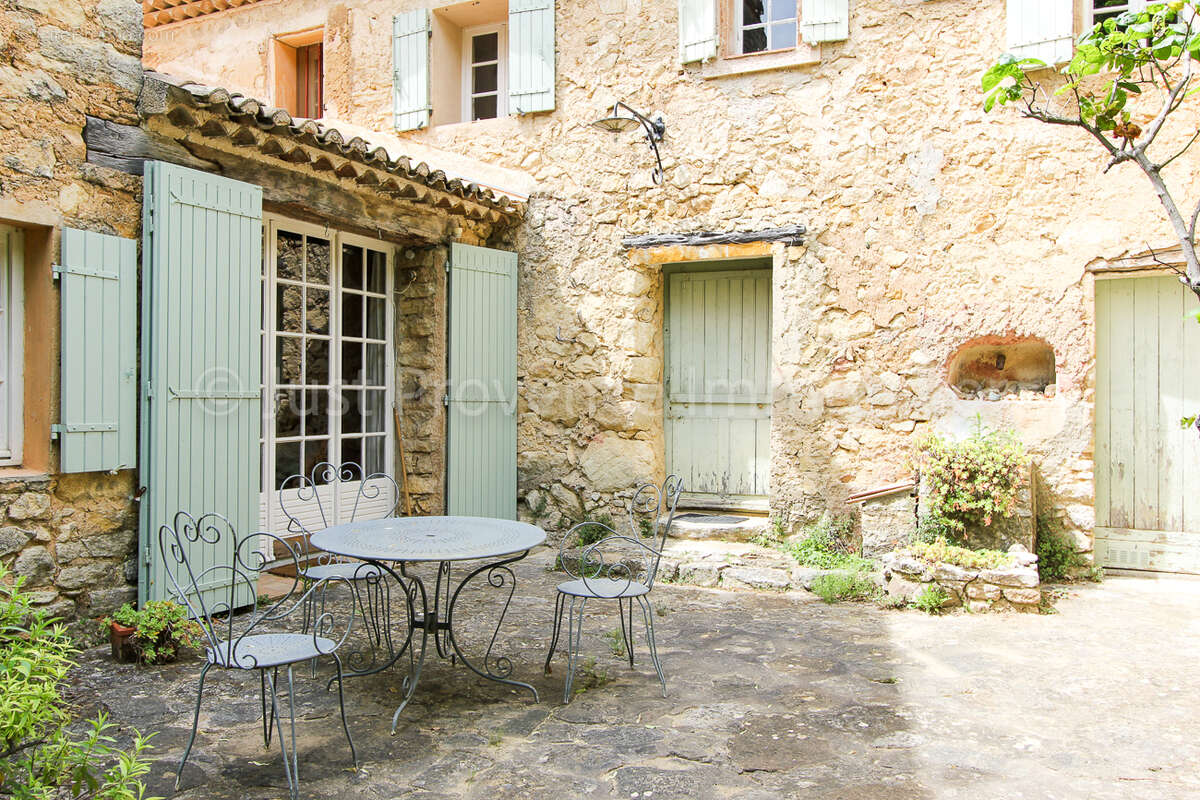 Maison à SUZETTE