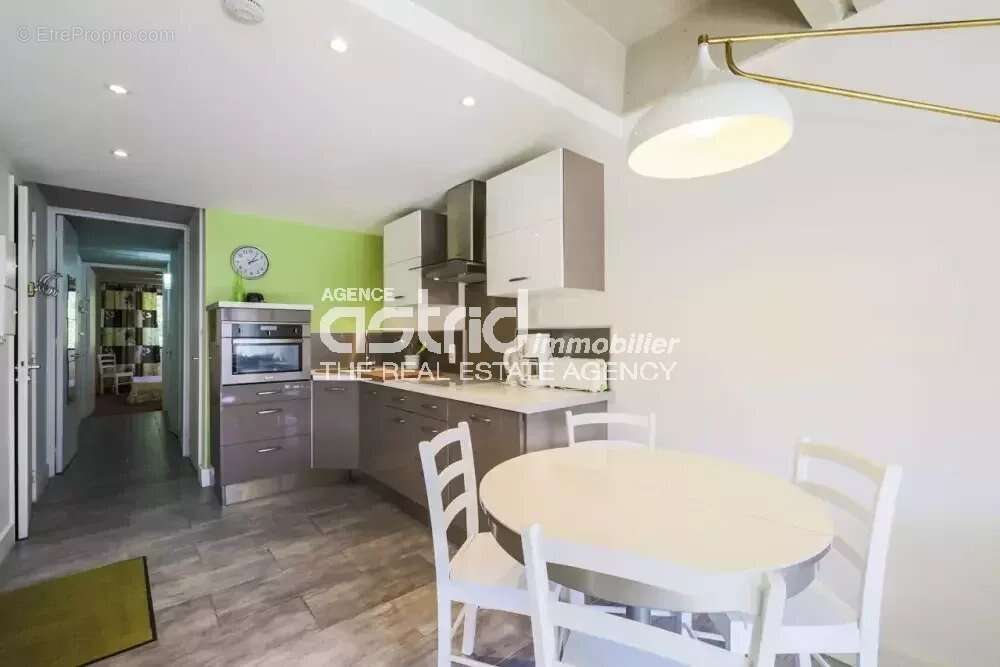 Appartement à CLUSES