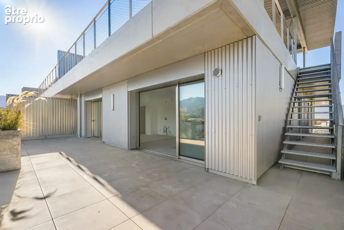 Chambéry - Penthouse d'exception en attique - 140m2 - Rooftop panoramique de 185 m2 - 3 garages - photo 6