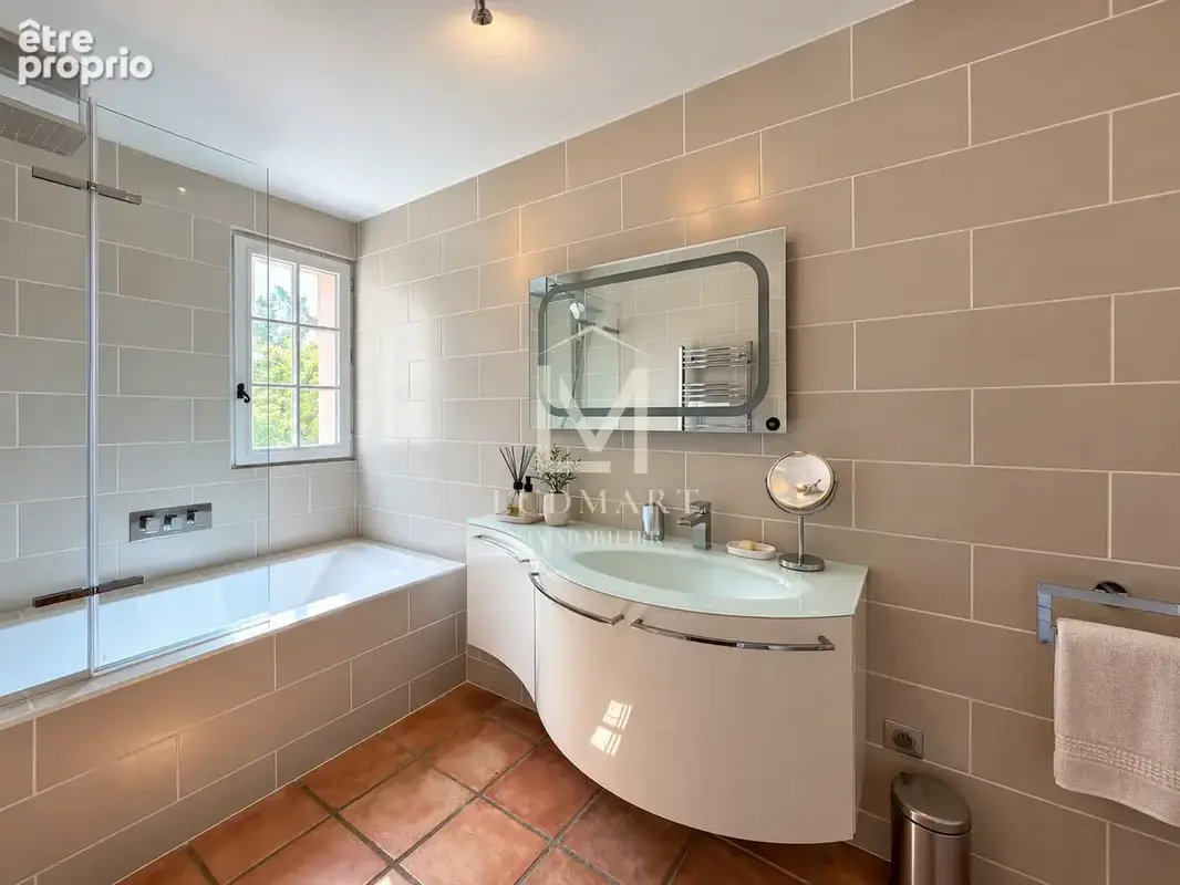 Propriété à vendre à Lorgues   225 m2 habitables, 5 chambres, maison d’amis, piscine et terrain de 4 000 m2 - photo 31
