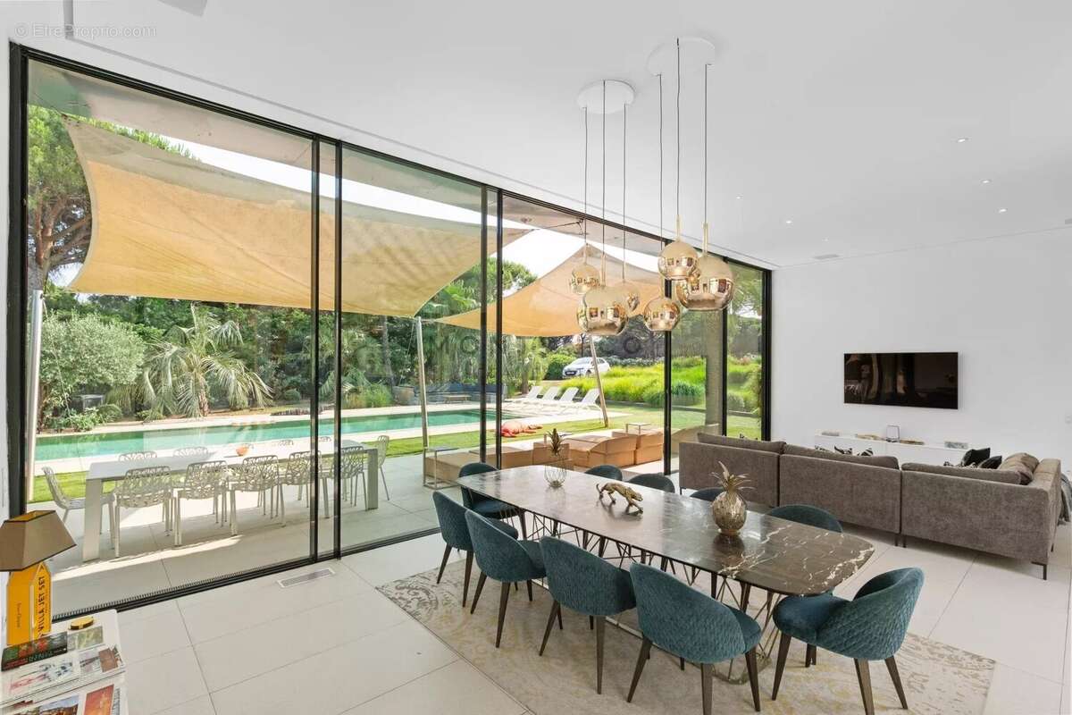 À quelques pas des plages de Pampelonne : villa contemporaine au cœur de Ramatuelle - photo 5