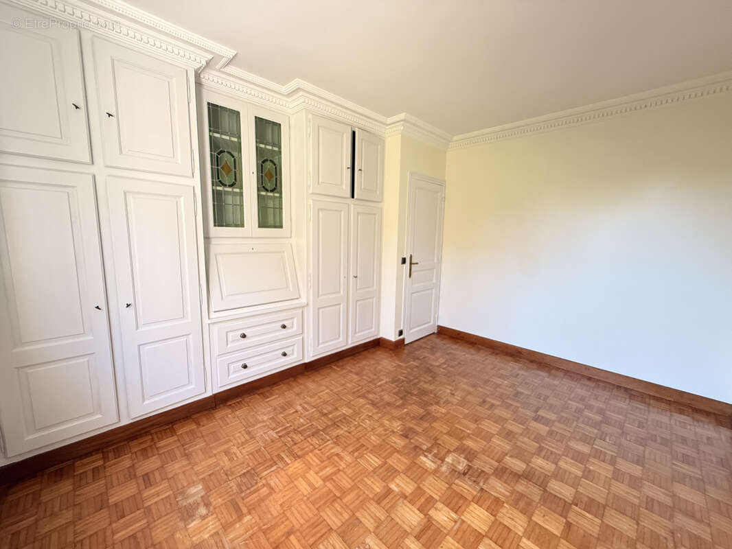 Maison à SAINT-PRYVE-SAINT-MESMIN