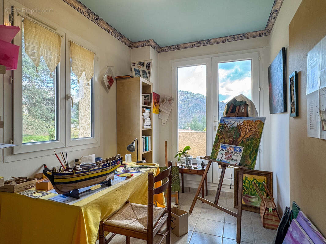 Maison à LES OLLIERES-SUR-EYRIEUX