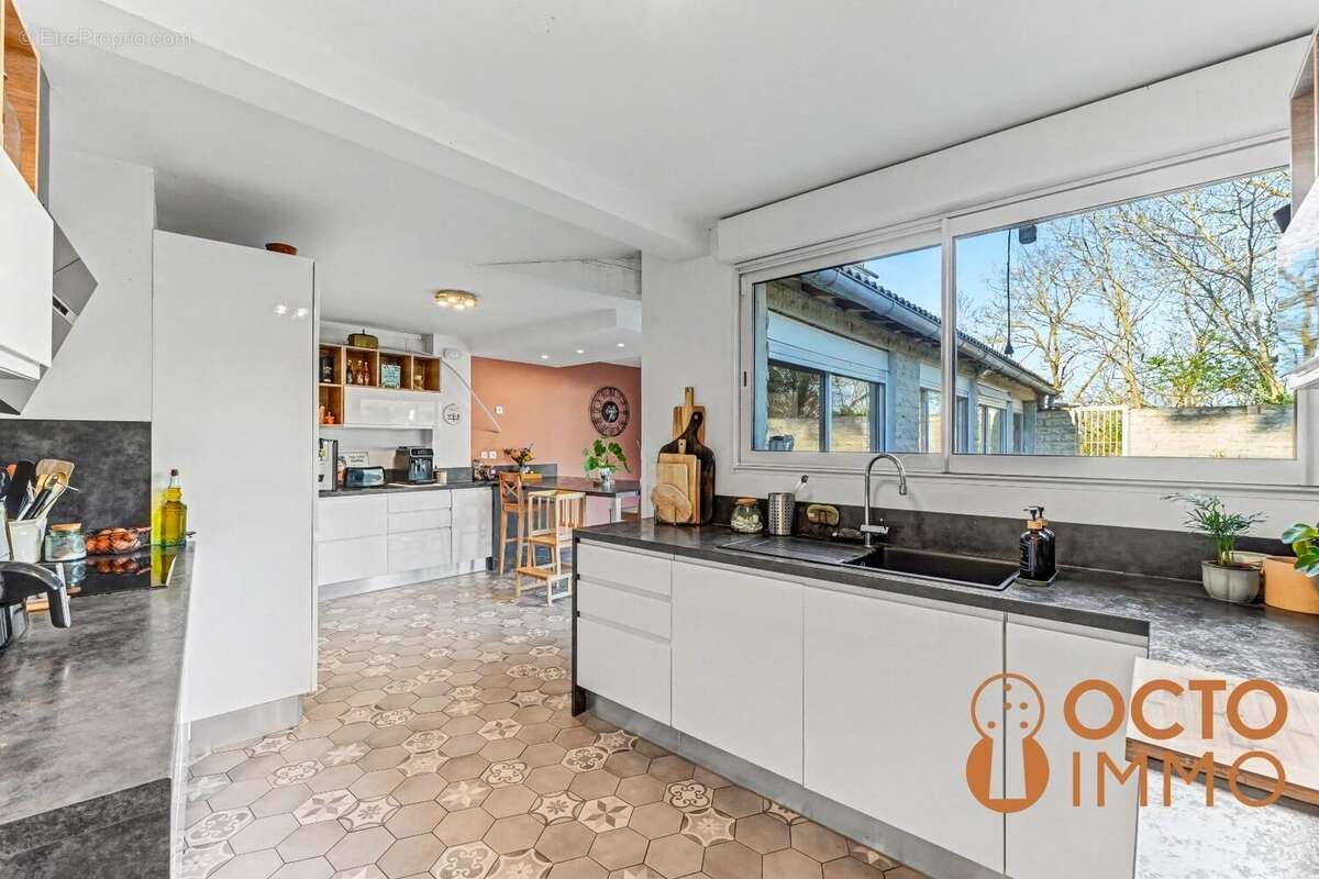 Maison à MARQUEFAVE