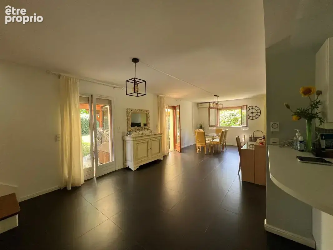 Maison À Vendre 4 chambres avec magnifique jardin au cœur de Guermantes!! - photo 9