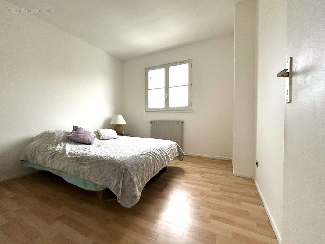 Maison à VERT-SAINT-DENIS