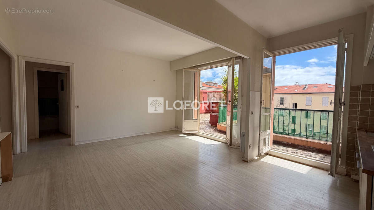 Appartement Nice 2 pièce(s) 44.55 m2 - photo 2