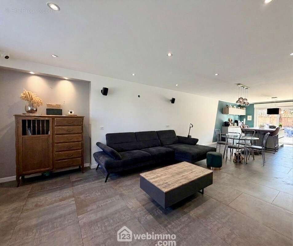 Maison 194 m² à Nixeville-Blercourt  - photo 10