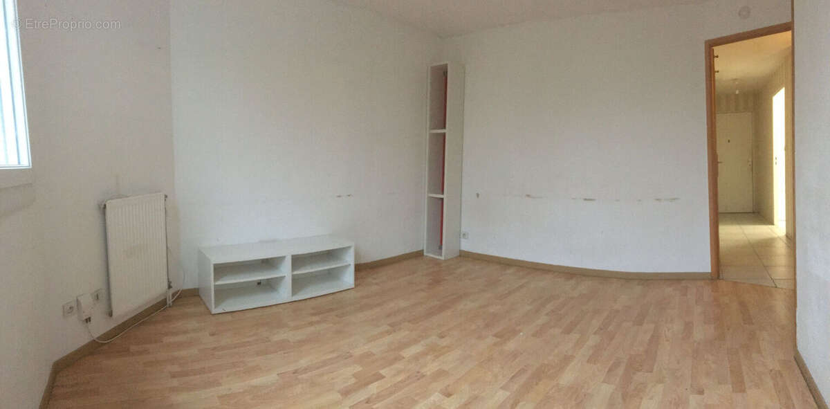 Appartement à SAVIGNY-LE-TEMPLE