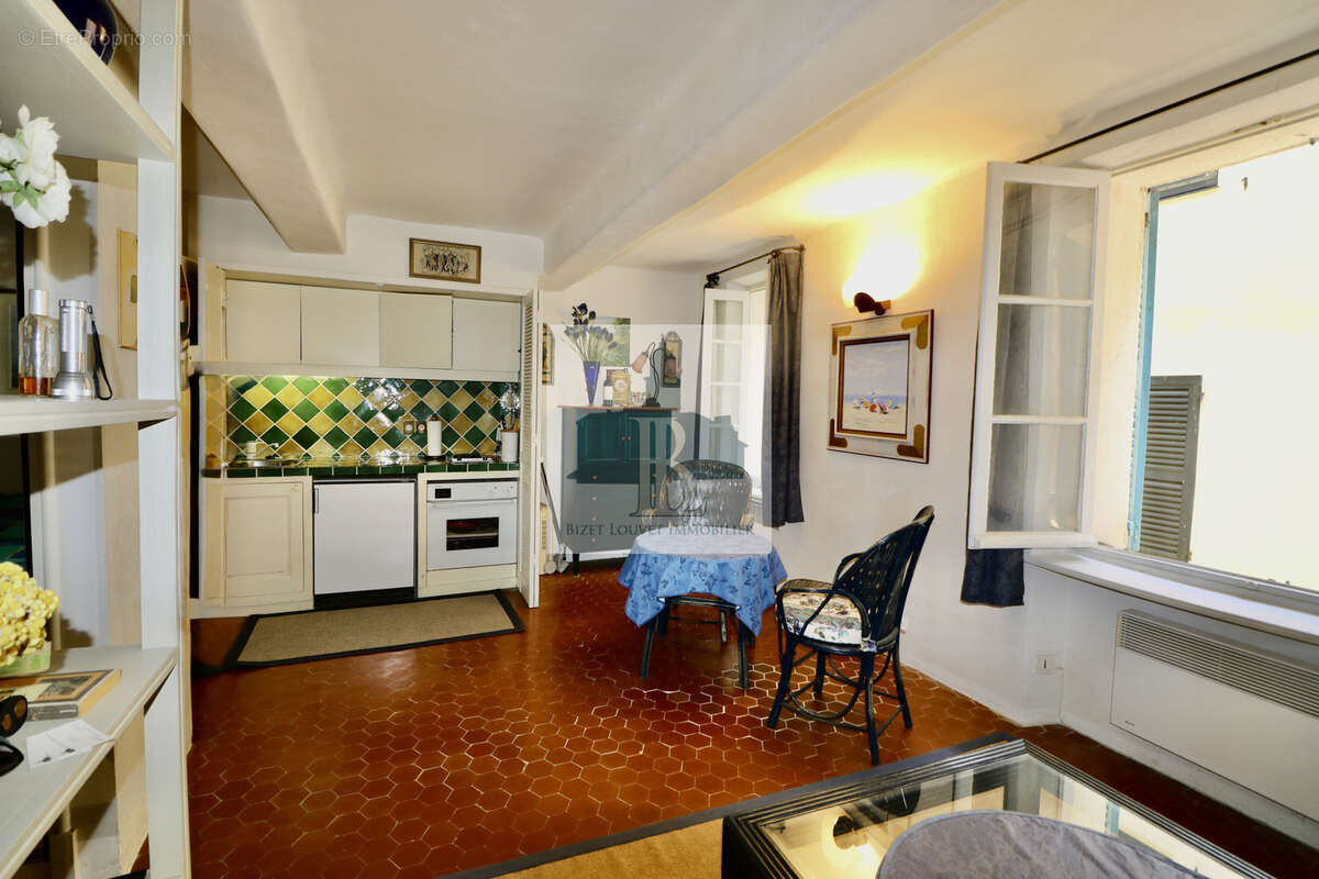 Rare Studio à Saint-Tropez, au calme - photo 4