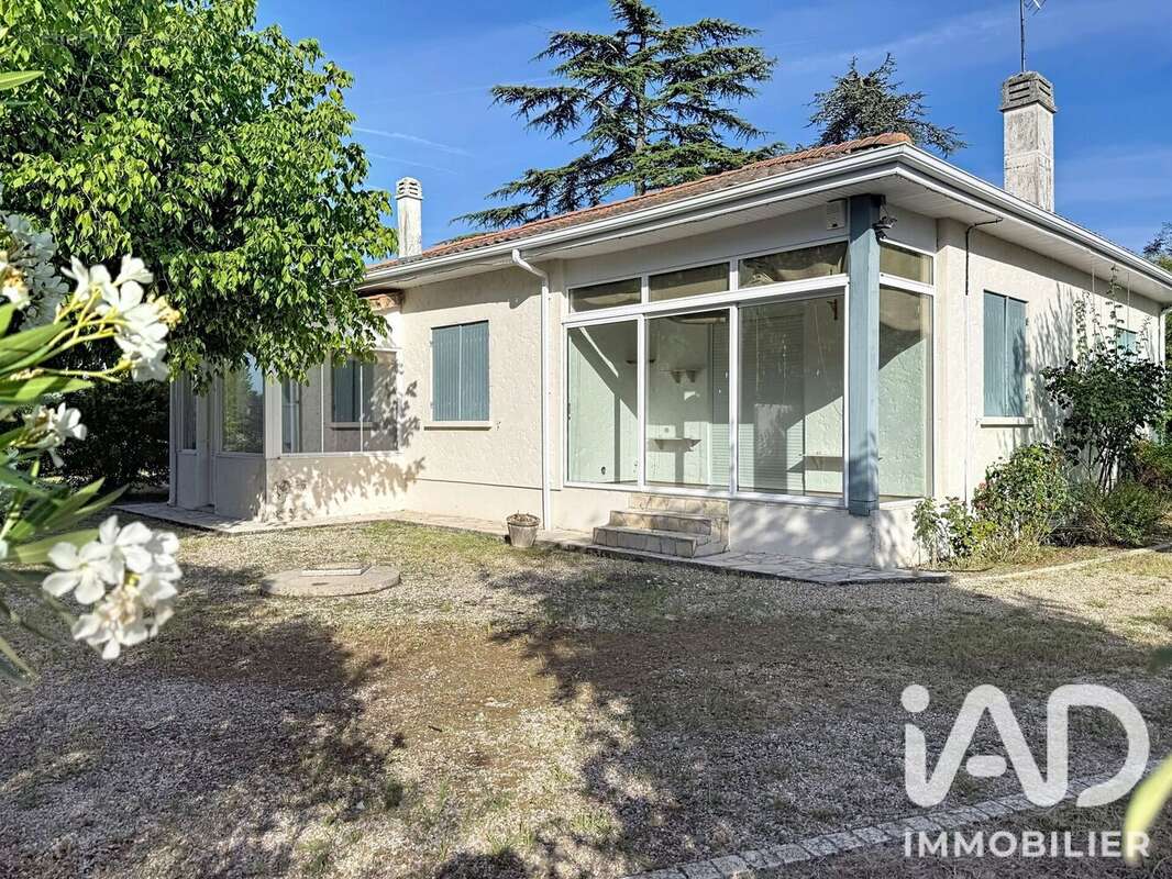 Maison 126 m² à Saint-Gervais  - photo 2