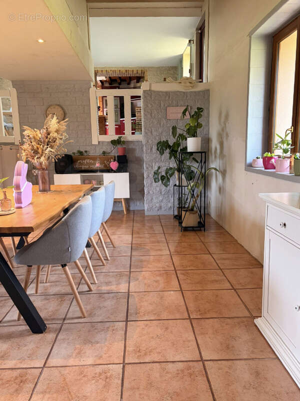 Maison à SAINT-MARTIN-DES-CHAMPS