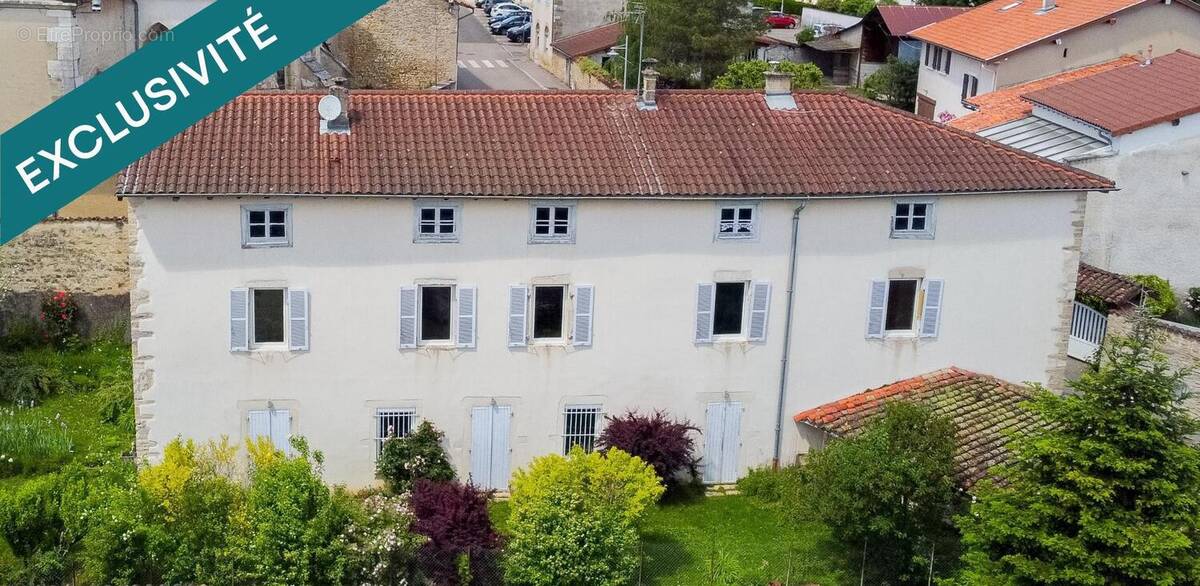 Photo 1 - Maison à CEYZERIAT