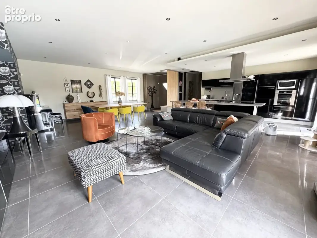 Maison 10 pièces 308 m² à vendre à Troyes (10000) - photo 3