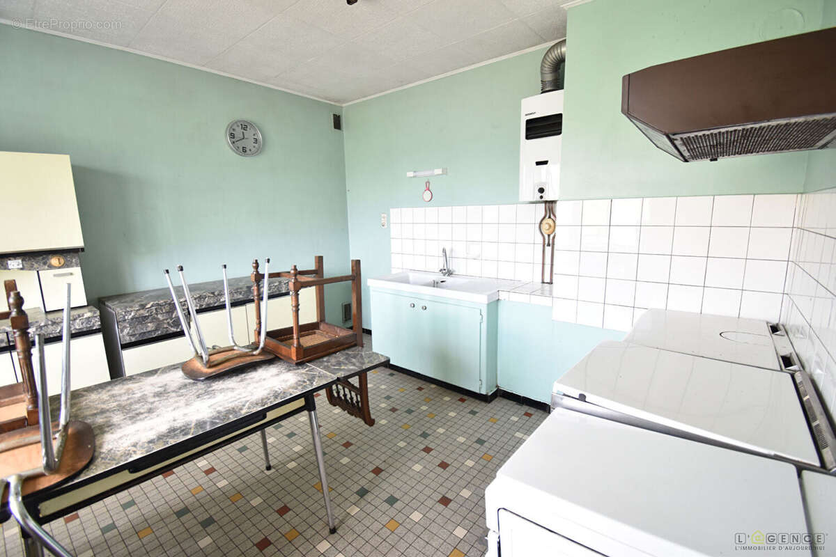 Maison à ENTRE-DEUX-EAUX