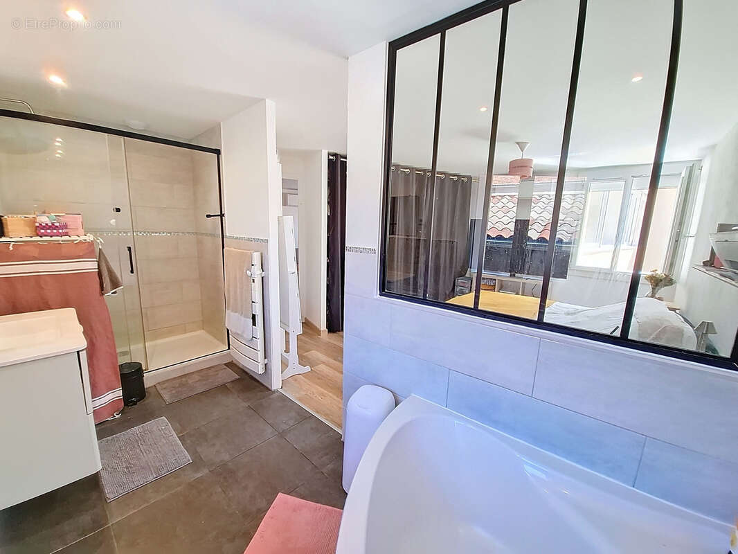 Appartement à VOURLES