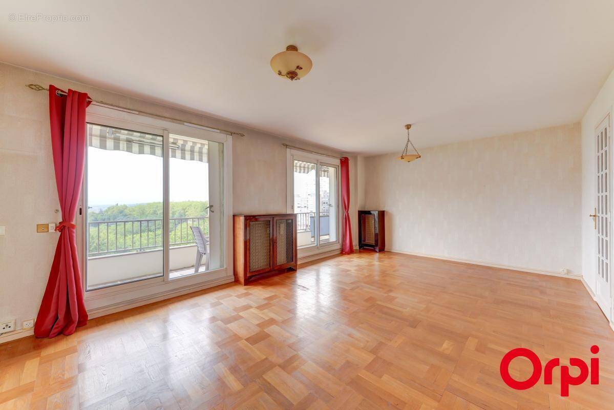 Appartement à CALUIRE-ET-CUIRE