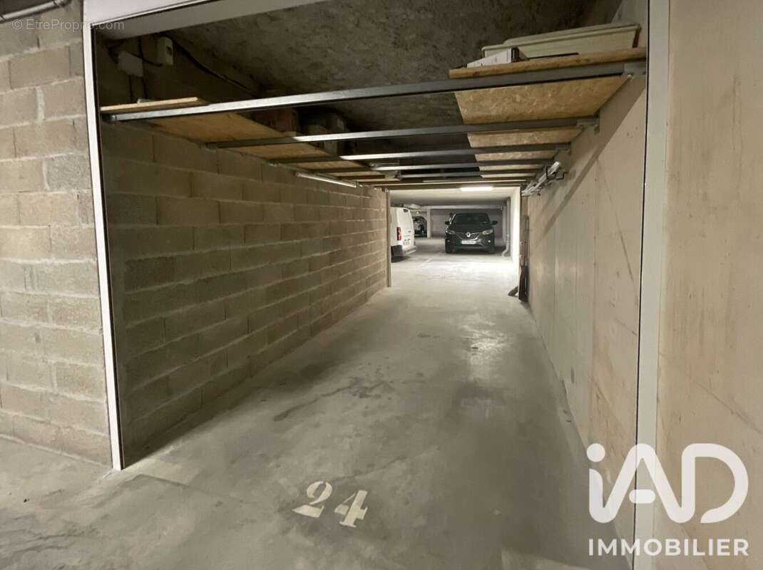 Parking 25 m² à Palavas-Les-Flots  - photo 3
