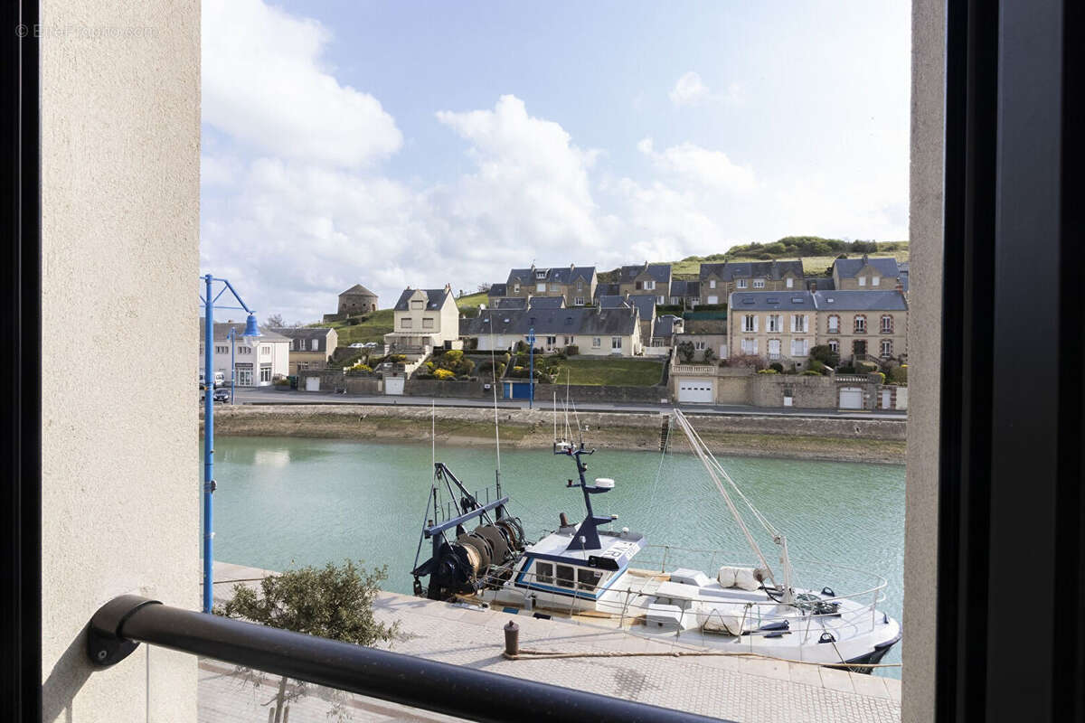 Maison à PORT-EN-BESSIN-HUPPAIN