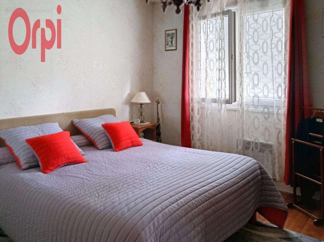 Maison à THORE-LA-ROCHETTE