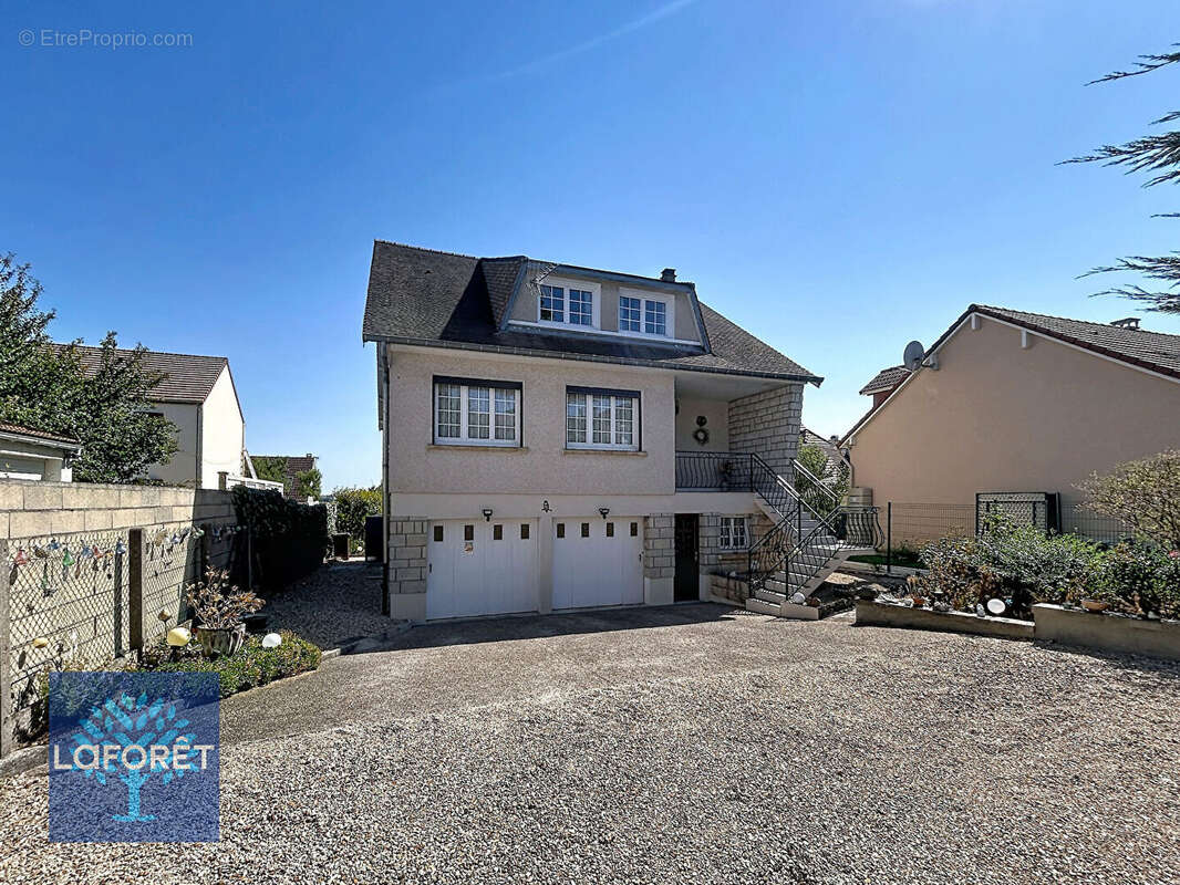 Maison Corbeil Essonnes 6 pièces 157 m2 - terrain 720m² - photo 15