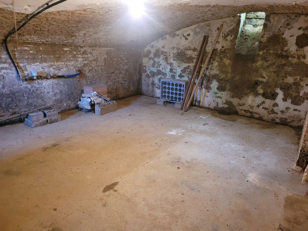 Maison à VIEIL-MOUTIER