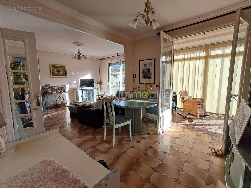Jolie maison de ville - photo 6