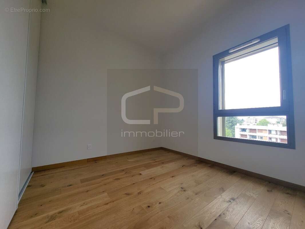 Annecy-le-Vieux  Appartement T4 dernier étage de 113 m² avec grande terrasse proche lac - photo 8
