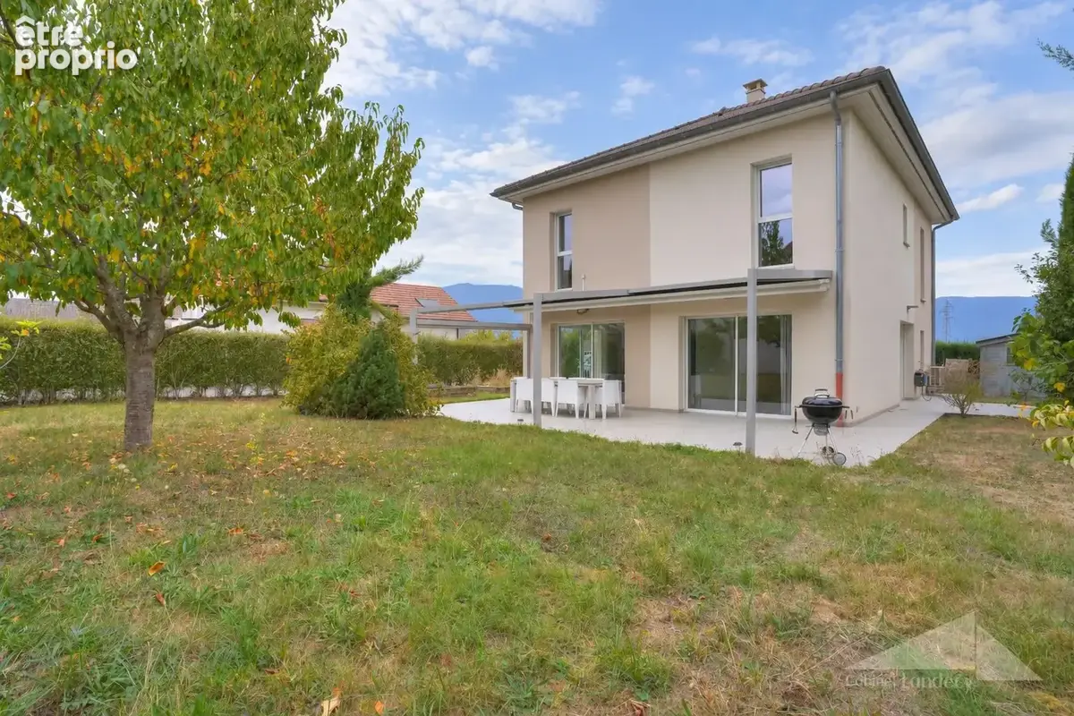 Photo Maison à Valleiry au prix de 675 000€