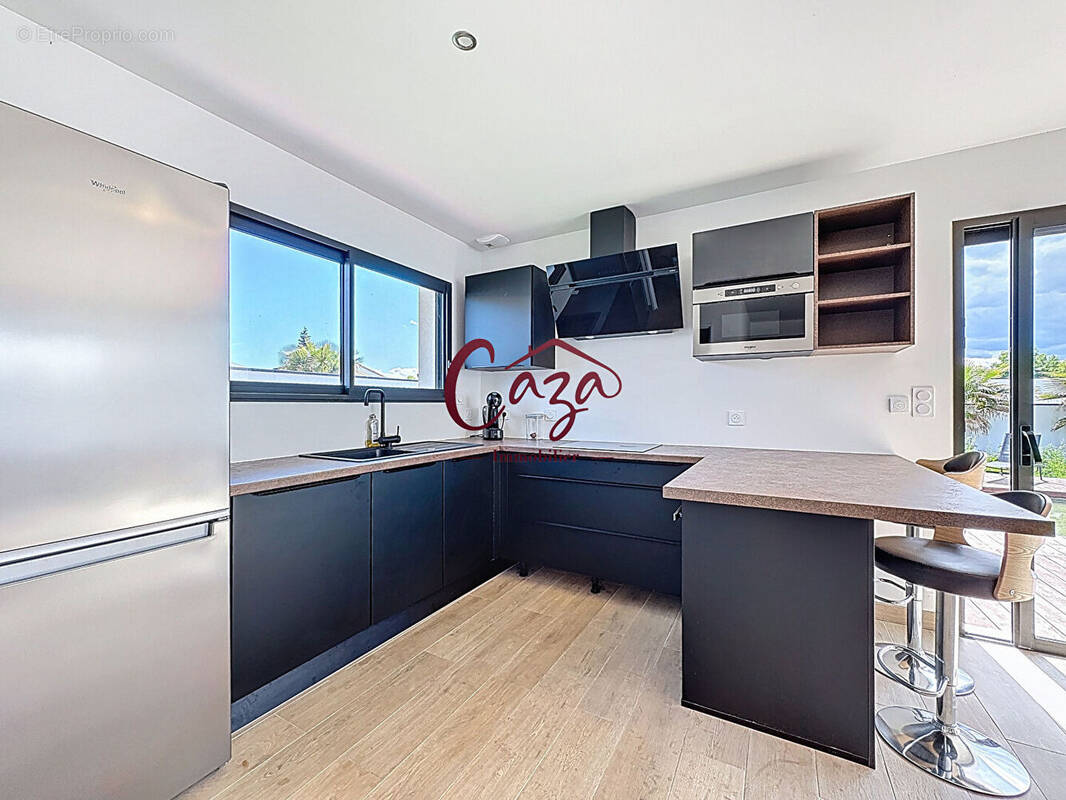 Maison à FARGUES-SAINT-HILAIRE