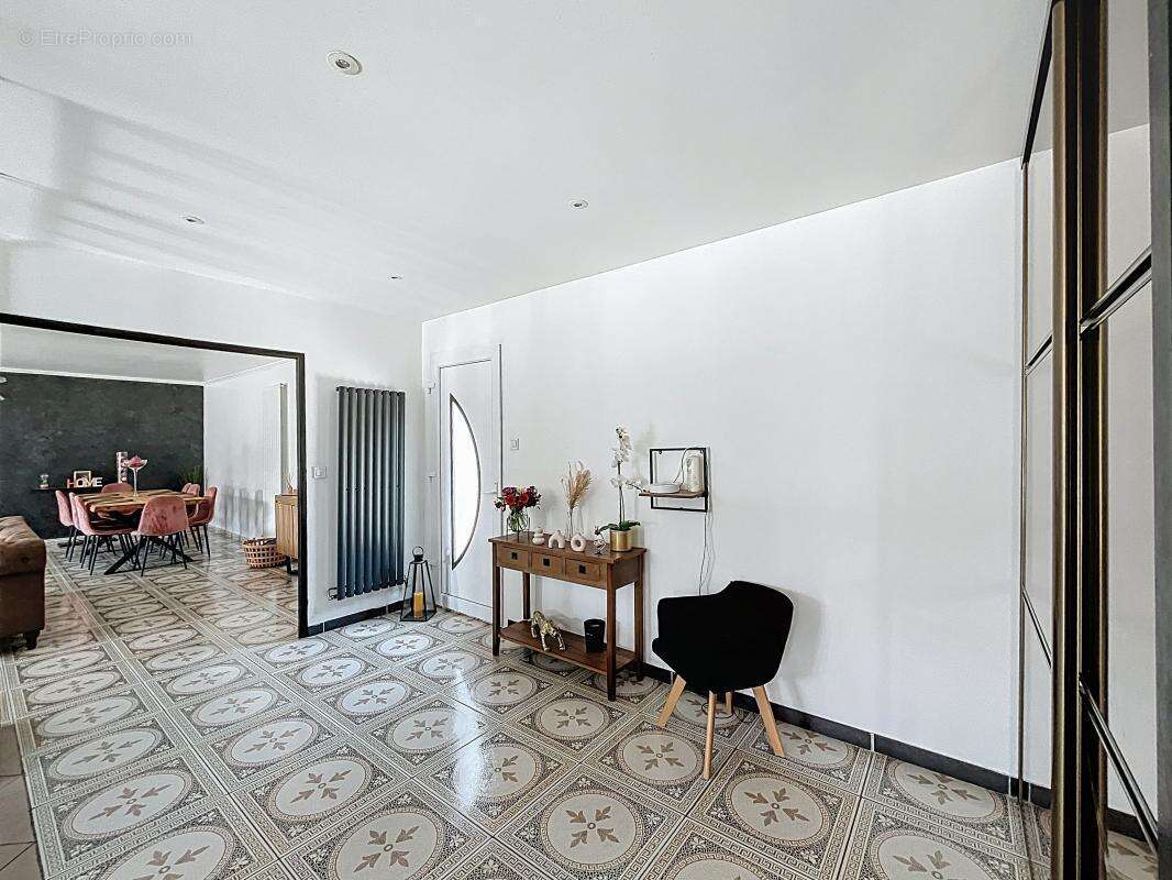 Maison à L&#039;ISLE-D&#039;ABEAU