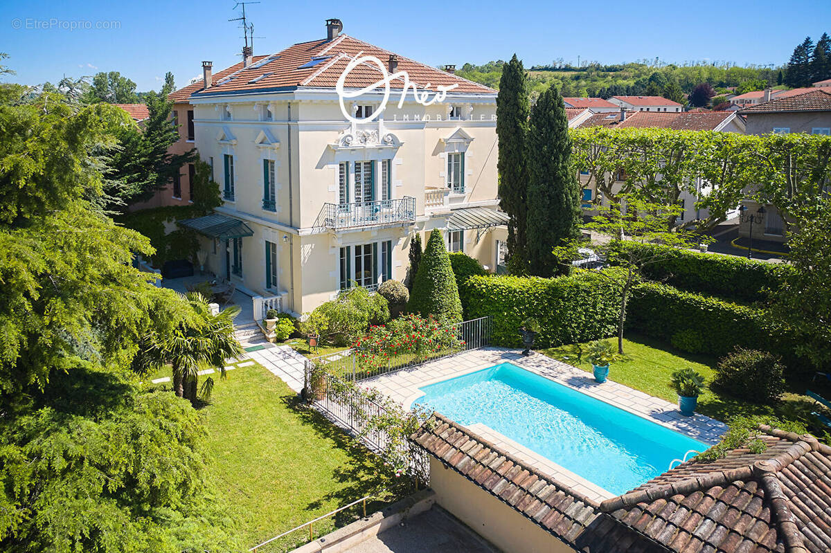 Maison à SAINT-SYMPHORIEN-D'OZON