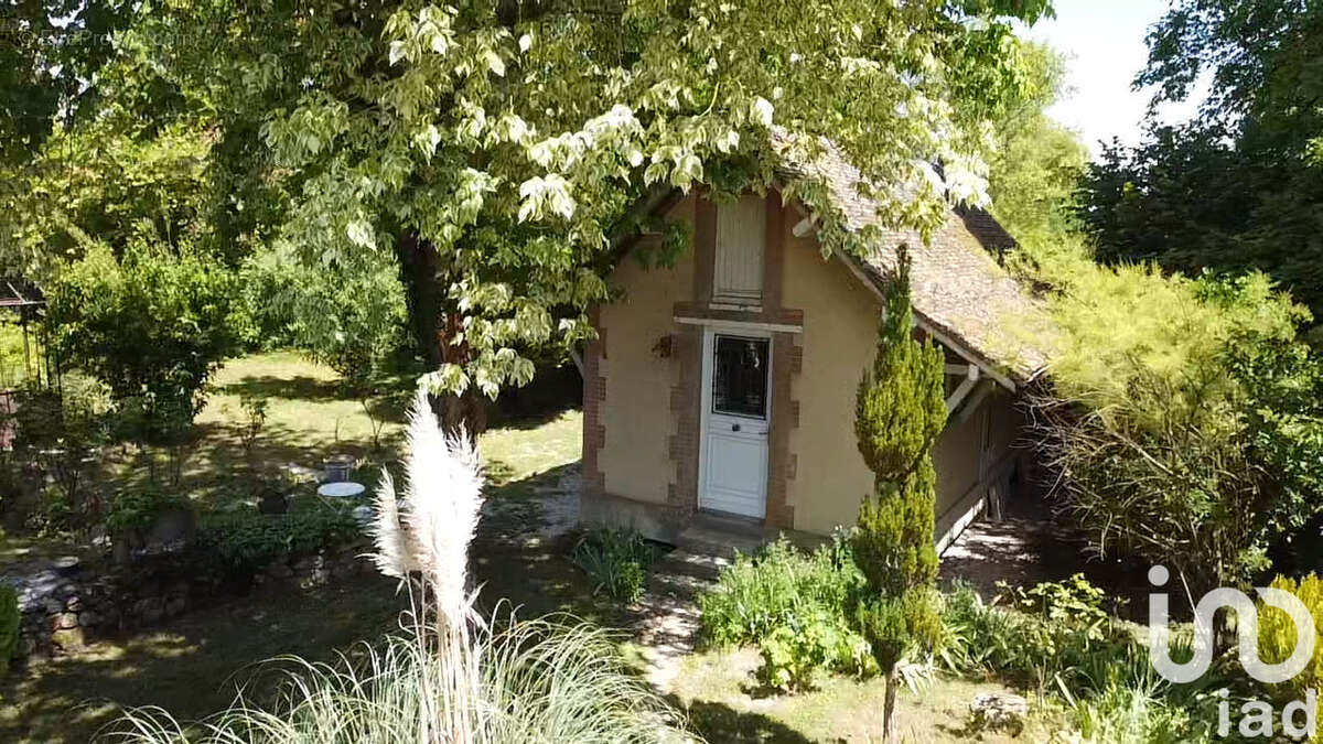 Photo 3 - Maison à MAIZIERES-LA-GRANDE-PAROISSE