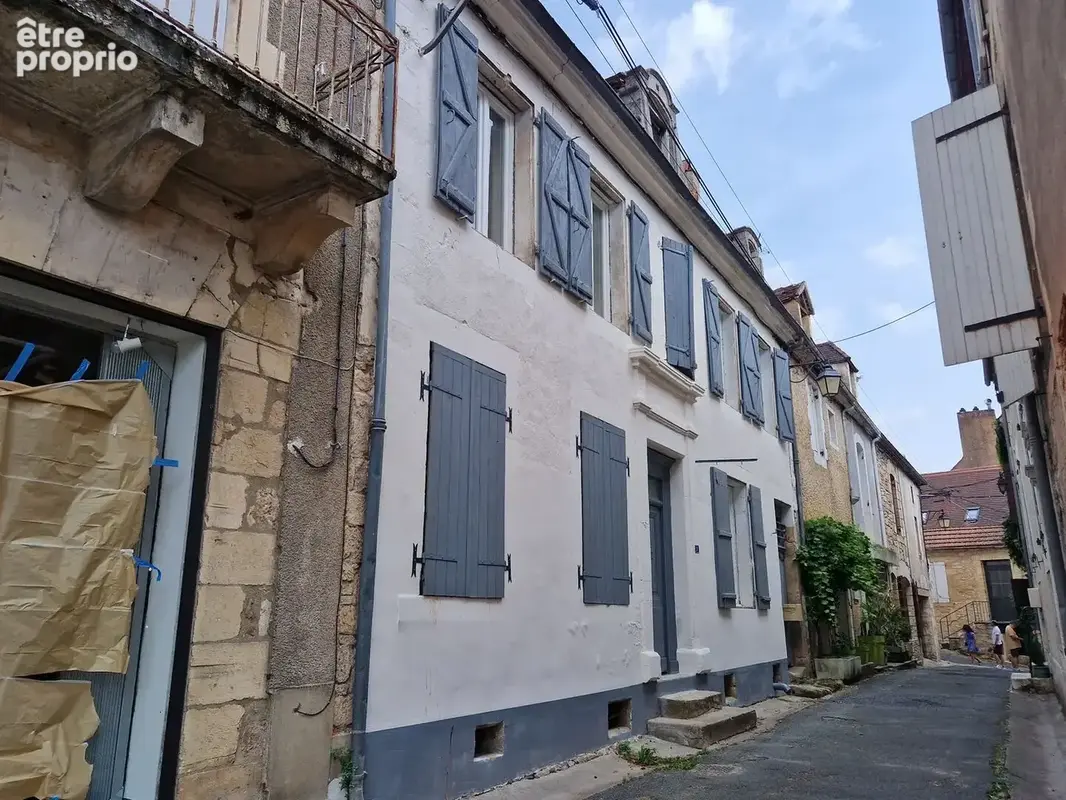 Façade