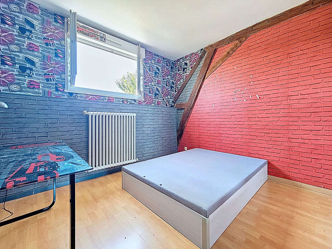 Maison à SAINT-SYLVAIN-D'ANJOU