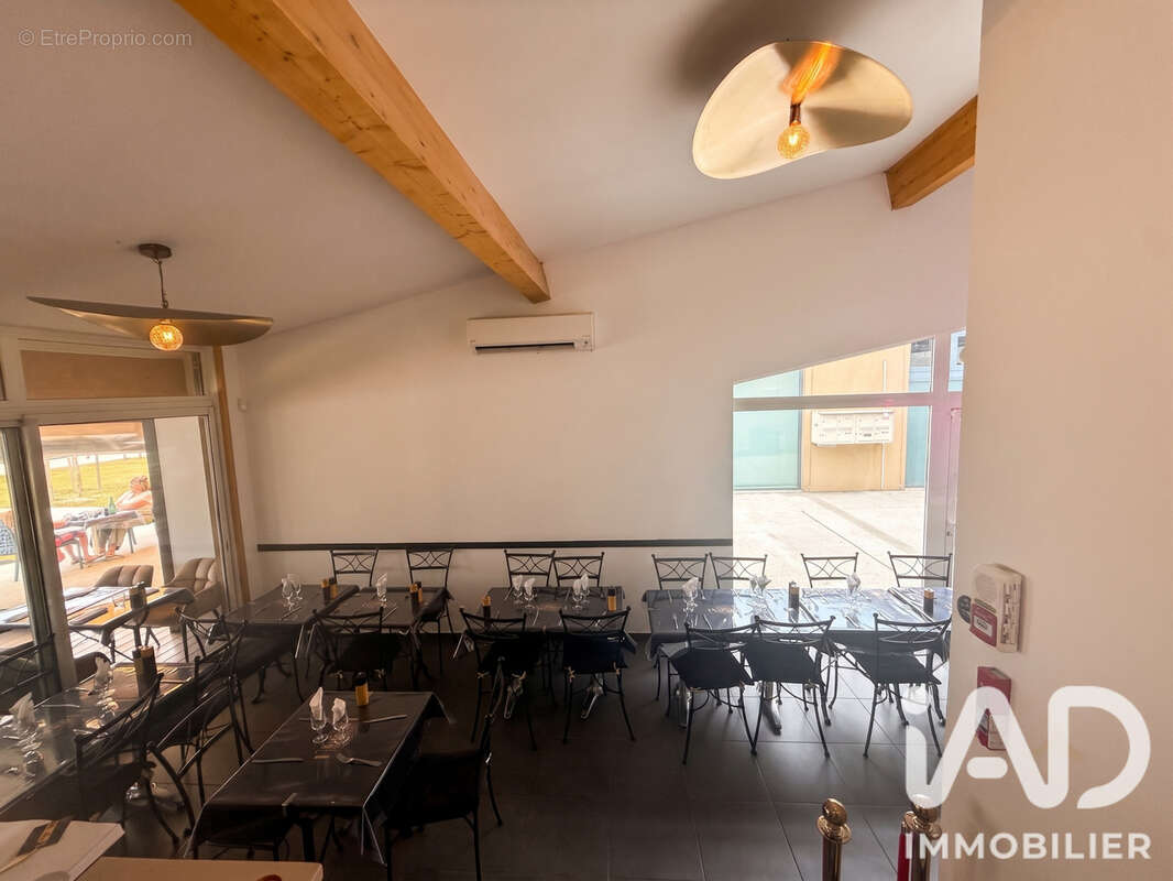 Commerce 65 m² à Aubagne  - photo 3