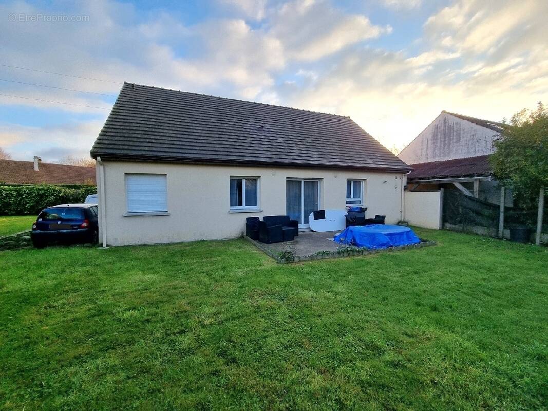 Maison à MARLES-EN-BRIE