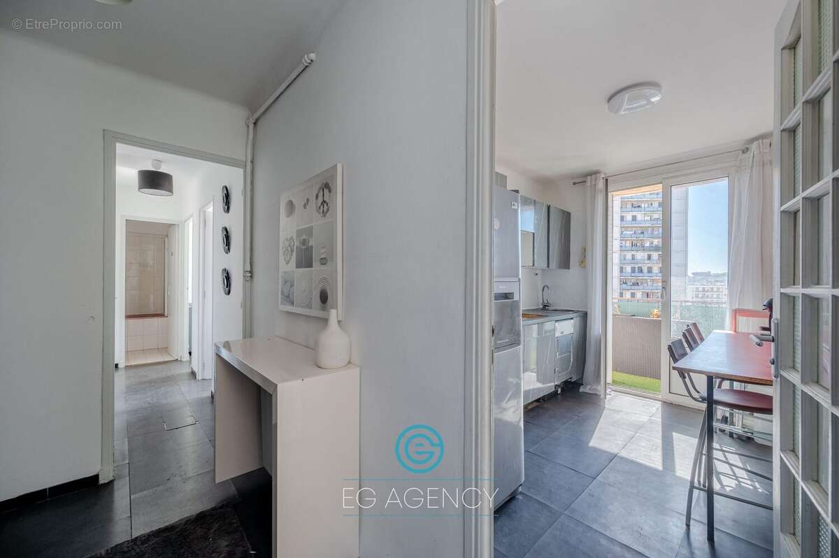 Appartement à MARSEILLE-3E