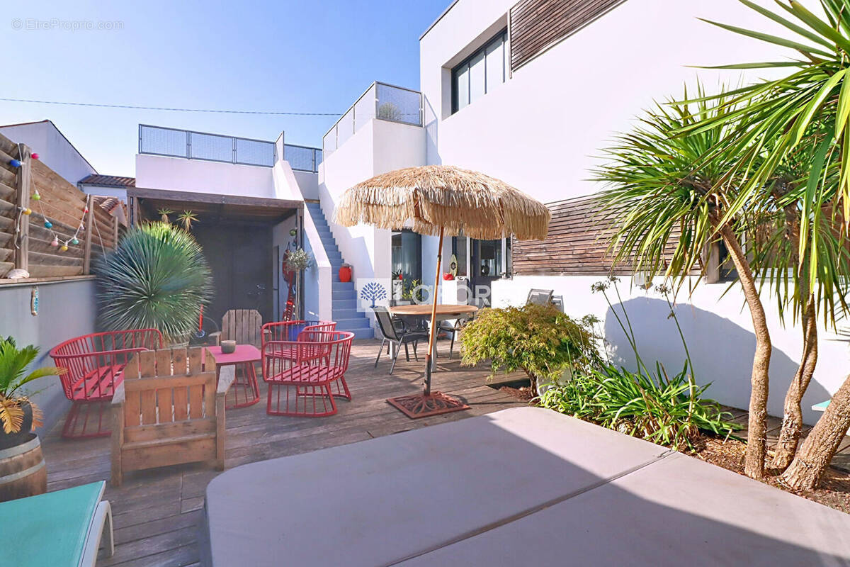 Maison à LA ROCHELLE