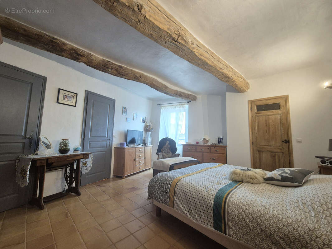 Maison à BAUDINARD-SUR-VERDON