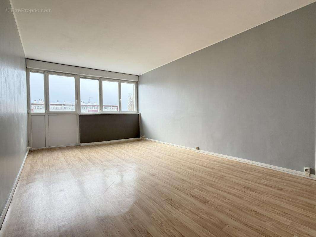 Appartement à VIRY-CHATILLON