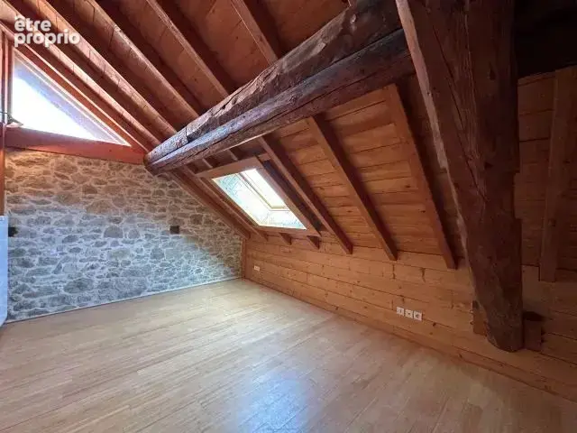 Duplex de type 4 plein de charme et de cachet - photo 4