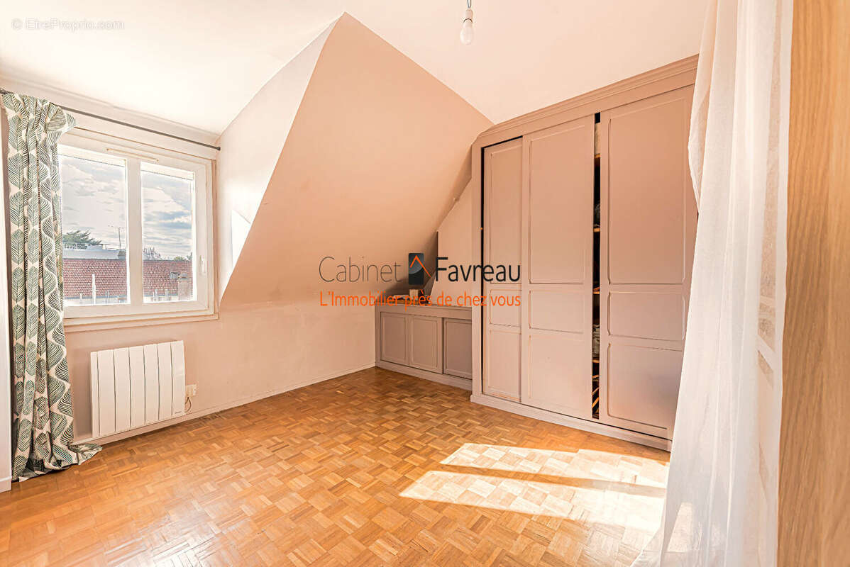 Appartement à SAINT-CYR-L&#039;ECOLE