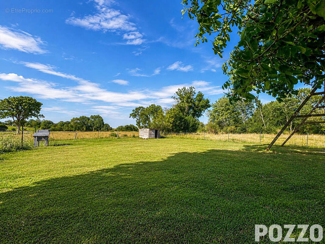 Belle maison en pierre, 147m2, 4ch, dépendances, beau terrain vue dégagée et sans vis à vis - photo 17