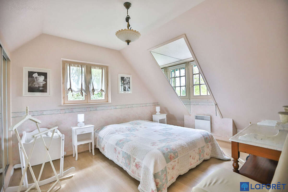 Maison à JOUARS-PONTCHARTRAIN