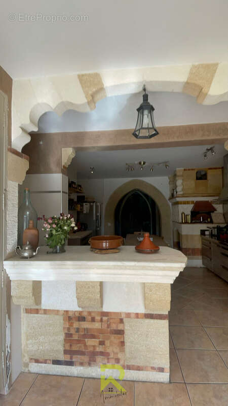 Maison à FOURQUES