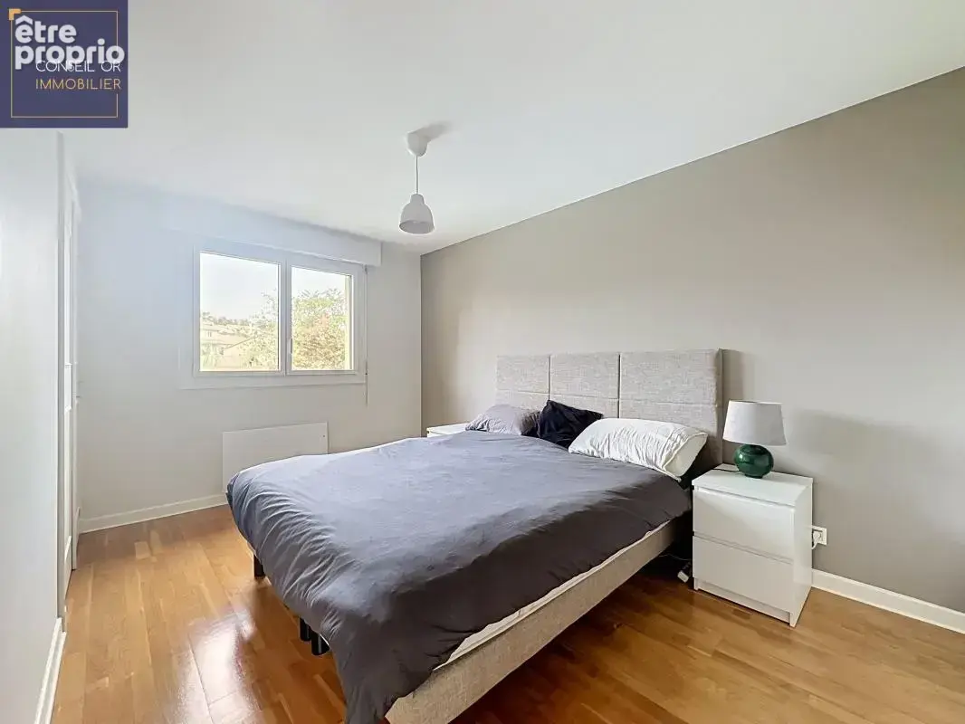 Maison Saint-Genis-Laval La Chapelle aux Paons 5 pièces 125 m² sur terrain paysager 737 m² avec piscine - photo 9