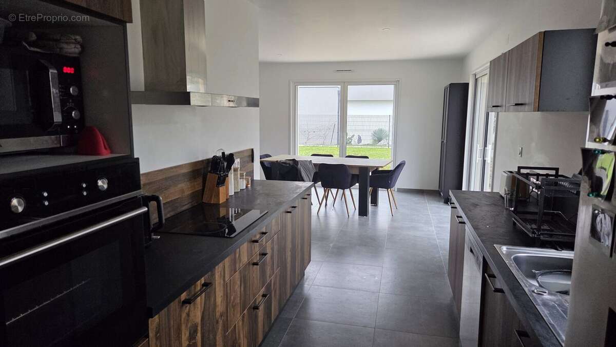 Maison à BEAUFORT-EN-VALLEE