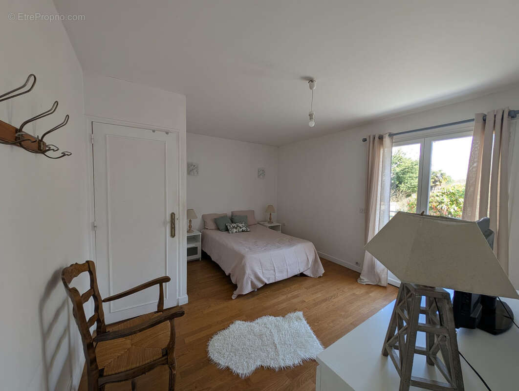 Maison à CORBEIL-ESSONNES